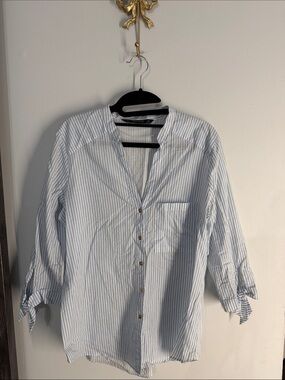 ZARA Light Blue Striped WOMEN’S Button-Down Shirt SMALL